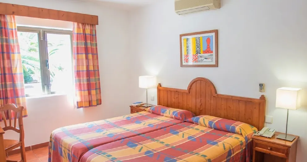 Hotel HL Rio Playa Blanca 4*, Playa Blanca (Lanzarote) España